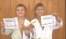 Zprávy od judistů Závišičtí benjamínci sbírali medaile ve Štramberku a v Bohumíně Oddíl JUDO TJ Kotouč Štramberk pořádal v sobotu 22. října turnaj benjamínků.