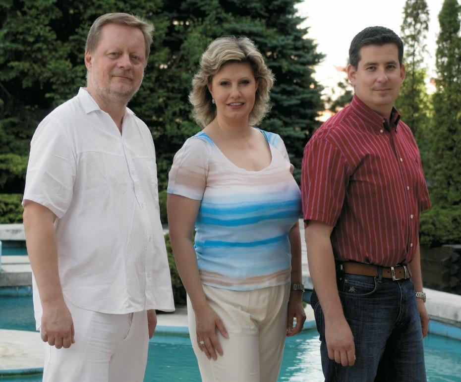 Apríl 2007 Vznik europacolon slovensko MUDr. Tomáš Šálek, riaditeľ NOÚ Patrik Herman zakladateľ neziskovej organizácie Ing.