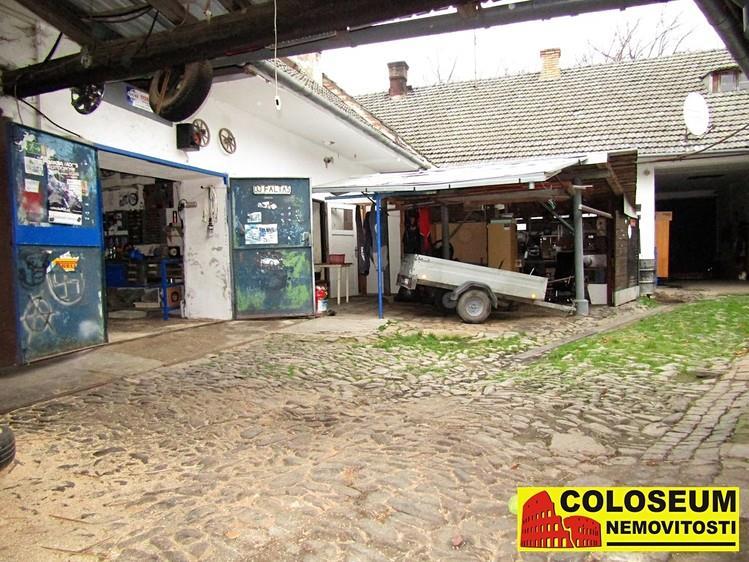 Záznam o prodeji srovnávané nemovitosti č. 3 1. Identifikace Prodej, Rodinný dům, 200 m 2, Velké Opatovice, okres Blansko Celková cena: 1.190.000 Kč Adresa: Velké Opatovice, okres Blansko 2.