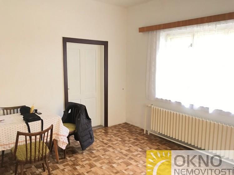 K nemovitosti náleží i hospodářské zděné
