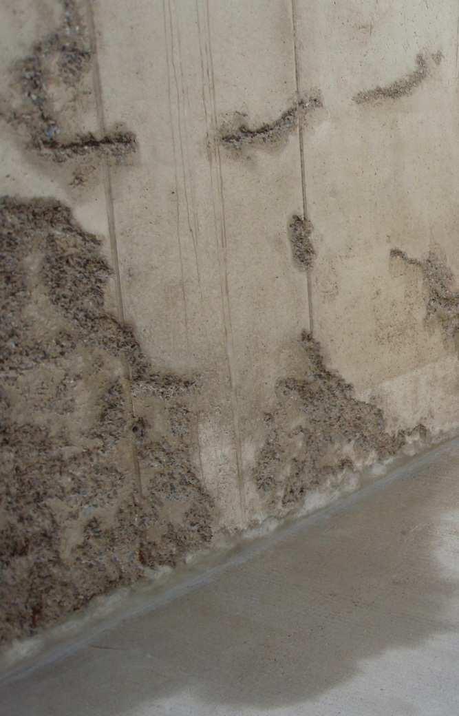 trhliny Kaverny v betonu obnažení výztuže a její následná koroze Poddimenzovaná