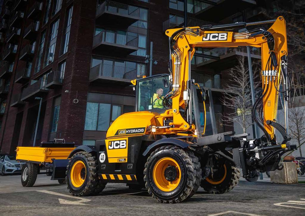 MOBILITA AUTOMATICKÝ VOLNOBĚH Pohodlná jízda. Hydrostatická jednostupňová převodovka dovoluje rychlé přejezdy a odstraňuje potřebu nájmu nebo koupě přepravního prostředku.