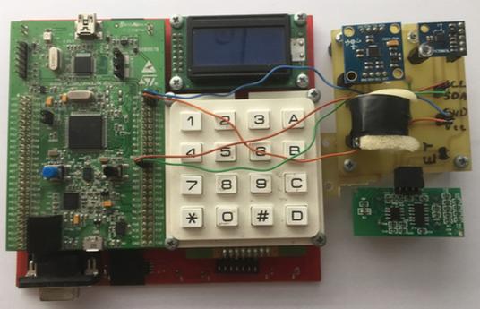 zápis. Při komunikaci pak zařízení připojeno k I2C sběrnici se chová jako EEPROM paměť.