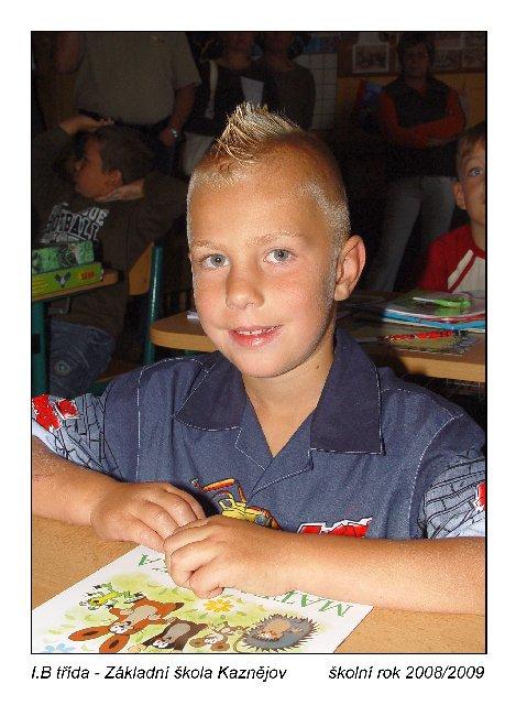 Zdeňka Havlenová, v 1.B paní učitelka Mgr. Hana Patrichiová a pak přichází postupně do obou tříd starosta města ing.