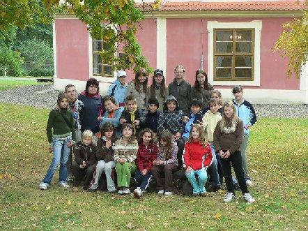 Akce Základní školy Kaznějov v 1.pololetí škol. roku 2008/2009 1) Projekt GO jde o projekt určený žákům 6.tříd a jejich třídním učitelům. V měsíci září je žákům přicházejícím na 2.
