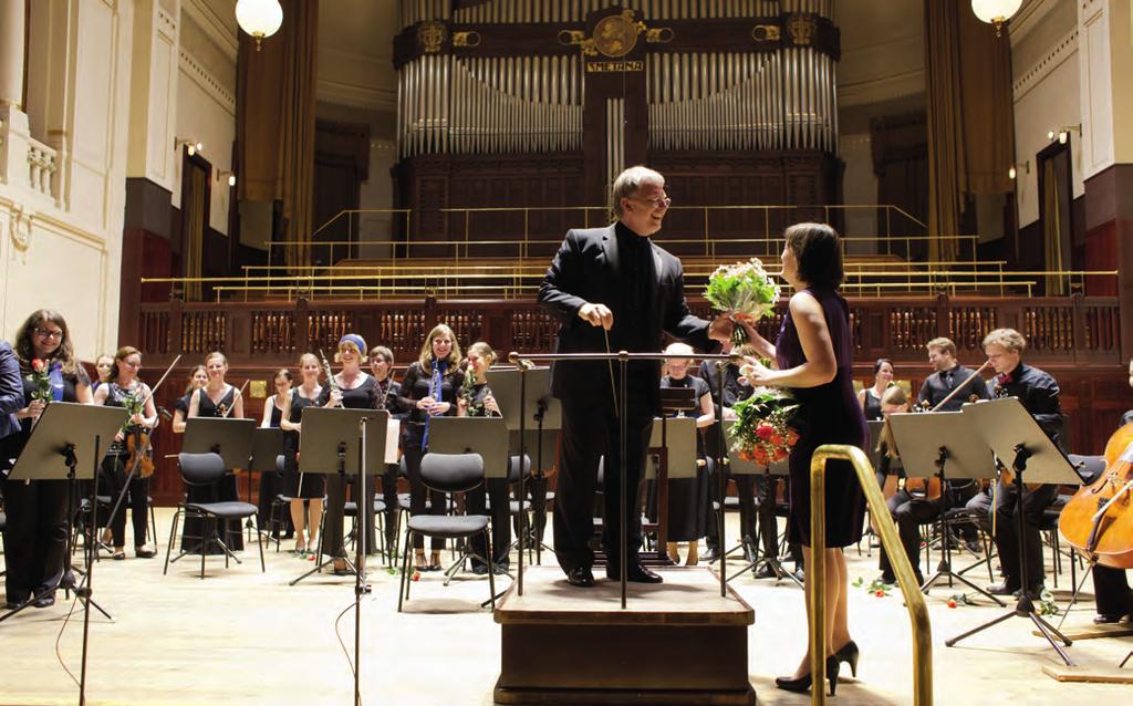téma Akademický orchestr ČVUT Společný koncert Akademického orchestru ČVUT (založen v roce 2009) a Collegium Musicum RWTH Aachen University se uskutečnil v sobotu 24. 11. 2017 v Couvenhalle v Cáchách.