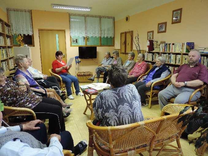 V roce 2015 jsme se věnovali čtení příběhů Káji Maříka. Animoterapie probíhá pod vedením sociální pracovnice.