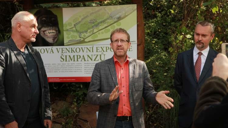 Technický úsek Technical Department Stavbu venkovní expozice šimpanzů v brněnské zoologické zahradě 13.