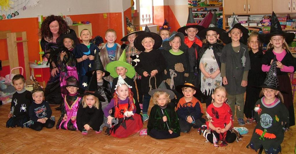 ovoce nebo zeleninu zdarma. V dubnu byla speciální dodávka ovoce a zeleniny, která nesla název exotické ovoce. Deváťáci zorganizovali ochutnávku tohoto ovoce v jídelně.