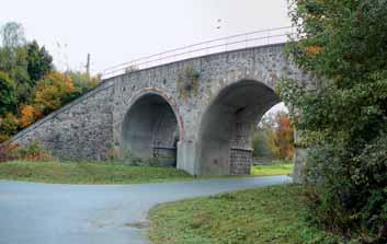 MOSTY V MODERNIZOVANÉM ÚSEKU TRATI ROKYCANY PLZEŇ BRIDGES BUILT ON THE MODERNIZED RAILWAY LINE ROKYCANY PLZEŇ Tomáš Wangler, Roman Šimáček, Milan Špička V modernizovaném traťovém úseku Rokycany