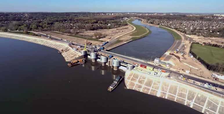STAVEBNÍ KONSTRUKCE STRUCTURES 1 MODERNIZACE VODNÍHO DÍLA NISA MODERNISATION OF THE NYSA RESERVOIR Václav Ryšavý V článku je popsána modernizace vodního díla Nisa na řece Kladská Nisa v Polsku,