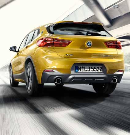 BMW X2 BMW X2 je více než jen nový model BMW X. Svým nezaměnitelným designem a sportovně městskými geny vytváří sebejistý dojem jak ve své třídě, tak i v rámci rodiny modelů BMW X.