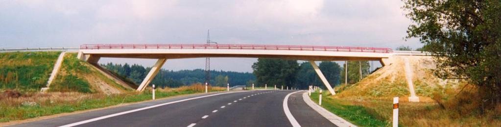 Obrázek 69 - Monolitický předpjatý rámový integrovaný most na obchvatu Chebu [8] Z novějších, popř.