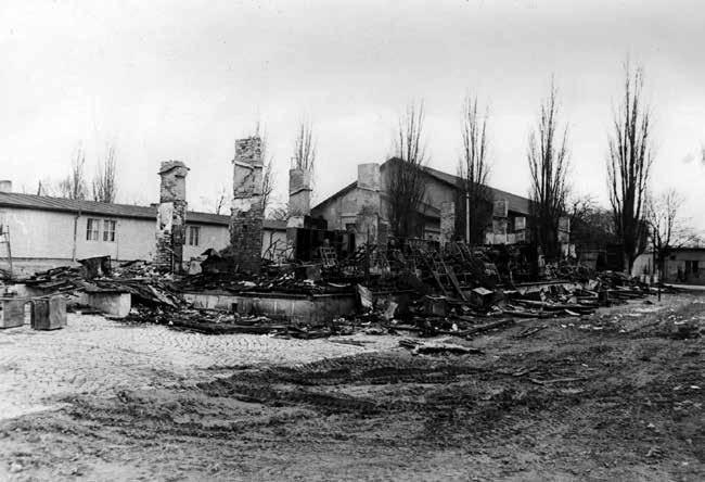 března 1970 do základů Trosky