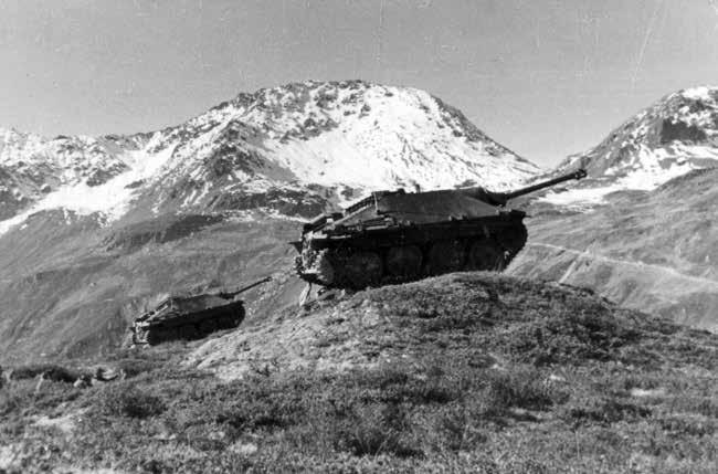 27 DUBÁNEK, Martin: Hetzer ve výcvikovém středisku v Thunu aneb informace o provozu stíhače tanků G-13 a dalších čs. vozidel ve Švýcarsku v roce 1947. Military revue 12/2017, s. 20 22.