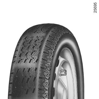 SADA PRO NAHUŠTĚNÍ PNEUMATIK (1/3) A B Sada umožňuje opravu běhounu pneumatik A, poškozeného předmětem o rozměrech menších než 4 milimetry. Neumožňuje opravu všech defektů, jako např.