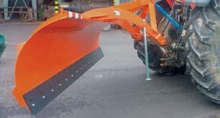 průměr štěpkovaného materiálu 17 cm výkon až 8 m 3 /hod podávací válce systém jištění proti