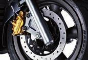 více pohodlí a především nový, silný 125 ccm motor vybavený elektronickým vstřikováním paliva.