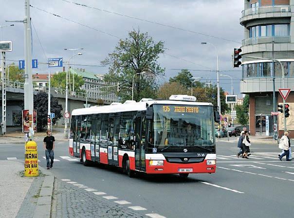 3 Podle výsledků Přepravního průzkumu tramvajové sítě z března 2008 byl na celé tramvajové síti nejzatíženější úsek mezi zastávkami I. P. Pavlova a Štěpánská (97 tisíc cestujících/den v obou směrech) a nejzatíženější uzel Karlovo náměstí (obrat cca 110 700 osob/den).