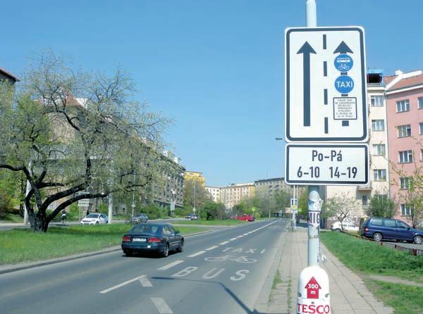 preference autobusů hromadné dopravy, byl nově na některých místech v Praze vyznačen s vymezením i pro vozidla taxi a cyklisty.