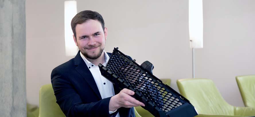 Máte šikovné ruce a chcete stálou práci? Jsme ryze česká firma PHATEC s.r.o. a zabýváme se vývojem a výrobou vlastních strojů pro výrobce převážně technických textilií.
