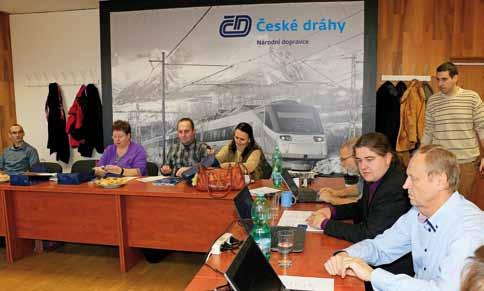 Urbana doprovázeli jeho kolegyně Lenka Zohnová či ředitel odboru regionálních obchodních center (ROC) Zbyněk Savara.