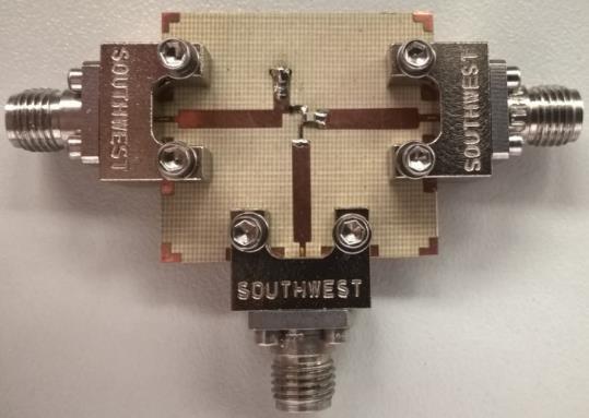 6.1.2 Směšovač na frekvenci 47,088 GHz Směšovač byl také realizován na frekvenci 47,088 GHz, tento směšovač lze vidět na obr. 6.