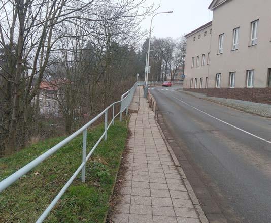 Na základě telefonického oznámení bylo hlídkou řešeno rušení nočního klidu v ul. Přádlácká. Jelikož pořadatel akce s hlídkou nespolupracoval, byl převezen na Policii ČR ke zjištění totožnosti.