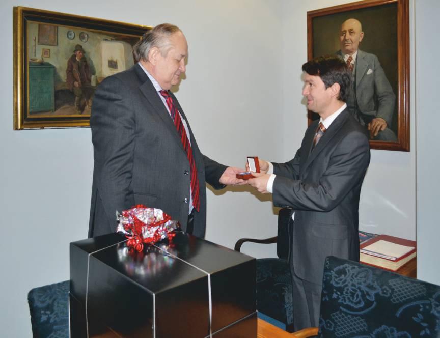 Po roce jsem se vrátil do oboru obráběcích strojů, kdy jsem nastoupil do podniku zahraničního obchodu Strojimport. A zde začala mimo jiné i spolupráce s podnikem TOS Varnsdorf.