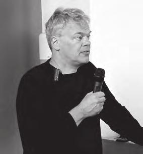 Studentské úspěchy Během slavnostního setkání akademické obce u příležitosti oslav 669.