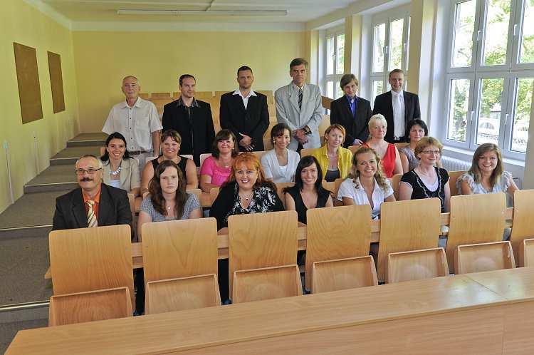 .10. Personální zabezpečení školy TABULKA ZAMĚSTNANCŮ 011 / 01 1. interní zaměstnanci 1.1. pedagogičtí pracovníci Bártlová Květoslava Dolejší Eva, Ing. Fryčková Miroslava, Mgr.