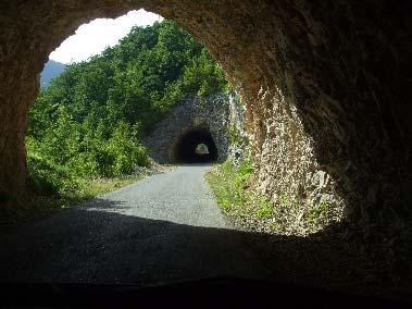 ) nedeľa Najkrajšia časť dovolenky a to prejazd pohorím Durmitor.