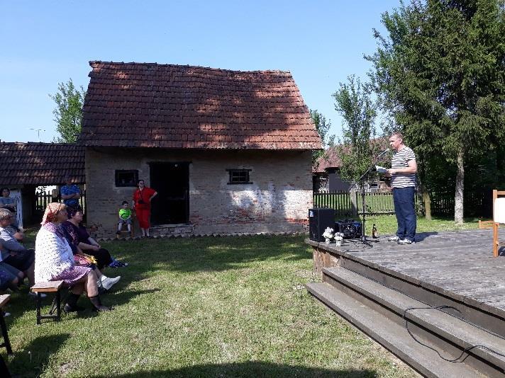 Stal se tak pátým literátem od konce druhé světové války, který Čechy v Chorvatsku navštívil. Před ním tu byl před mnoha lety pouze František Nepil.