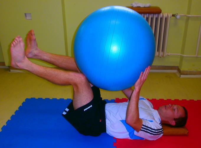 Obrázek č. 37 Posílení břišních svalů 2.