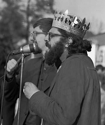 LITERÁRNÍ ŽIVOT Suchého, vycházejících z poetismu, kolem roku 1965 se jejich vkus změnil.