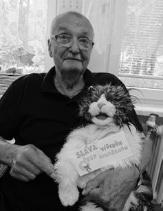 Jan Vavřík vyhlásil výsledky dílčích soutěží (Barevné čtvrtky, CykloSrdce, Nejvíce najetých kilometrů, CykloSova, Výkonný senior a Nejrychlejší domov).