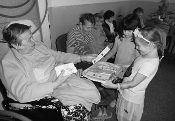 Období po druhé světové válce potlačilo oslavy Dne matek a nahradilo je Mezinárodním dnem žen. Rok 1989 nám pak znovu vrátil svátek matek.