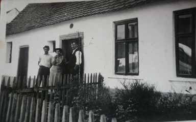 František Svoboda (1875-1940), Nová Ves č. 61 Narodil se v Kuroslepech č. 39, byl synem kováře Františka Svobody. V roce 1900 se oženil s Kateřinou Hanákovou, dcerou kováře Jana Hanáka z Nové Vsi č.