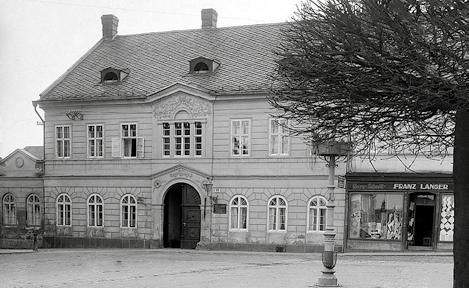 PŘÍBĚH HRDELNÍ aneb stalo se v Šibeničním lese Když bylo v roce 1256 založeno město, získalo mnohá privilegia jako součást německého, tedy magdeburgského práva.