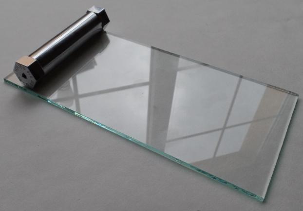 Tím byla nanesena tloušťka mokrého nátěru 0,12 mm (120 µm).