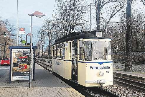 ZÁBLESK HISTORIE TOMÁŠ LÁNSKÝ LIBEREC Takové svezení zažijete jen na severu Čech. Vozový park tramvajových nadšenců z libereckého Boveraclubu obohatila nová tramvaj, kterou jinde vrepublice nenajdete.