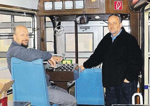 Oficiálně se vůz jmenuje ET-62 aje to dvounápravová tramvaj, kterou pamětníci, kteří za minulého režimu cestovali po východním bloku, znají. Je to typická východoněmecká tramvaj, můj oblíbený typ.