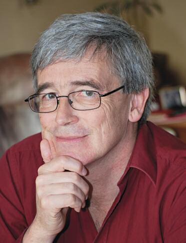 v práci detektiva, který má k dispozici pouze nepřímé důkazy, se kterými však musí nakládat nadmíru kriticky a opatrně.