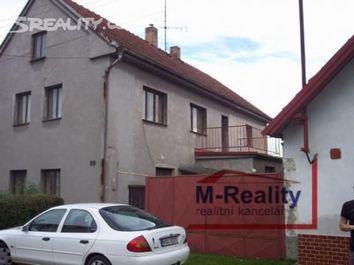 - 1,00 Křížov, okr. Benešov 250,00 2 909 1 900 000 7 600 0,87 6 621 Samostatně stojící rodinný dům 9+1 s balkonem.