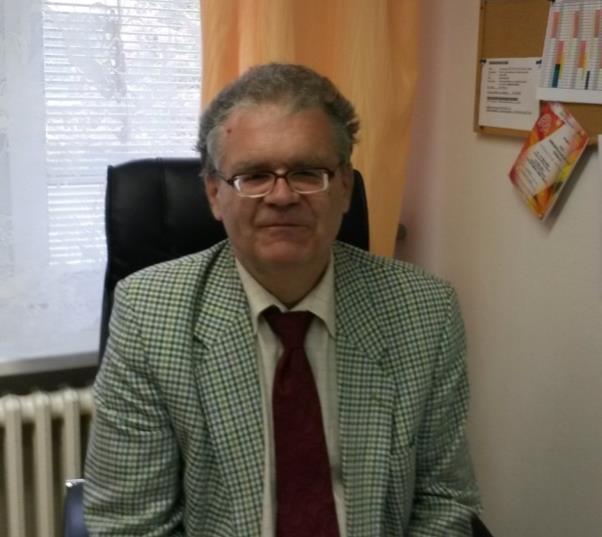 1. ÚVODNÍ SLOVO Vážení, dovoluji si Vám předložit výroční zprávu Centra sociálně zdravotních služeb za rok 2015.