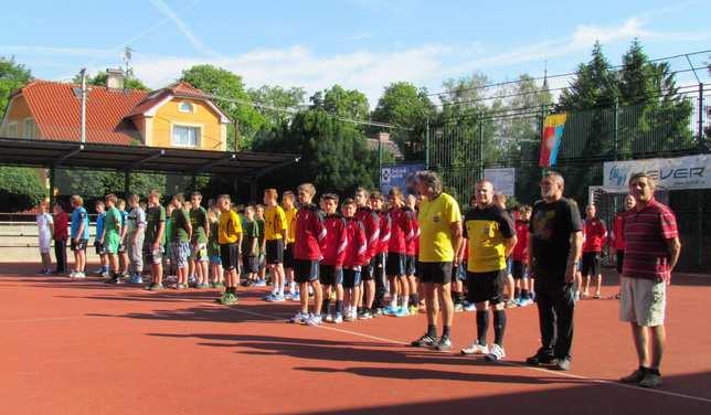 Dalším změřením sil s konkurencí byl únorový turnaj v Troubkách, kde rovněž nastoupila 2 studénecká mužstva.