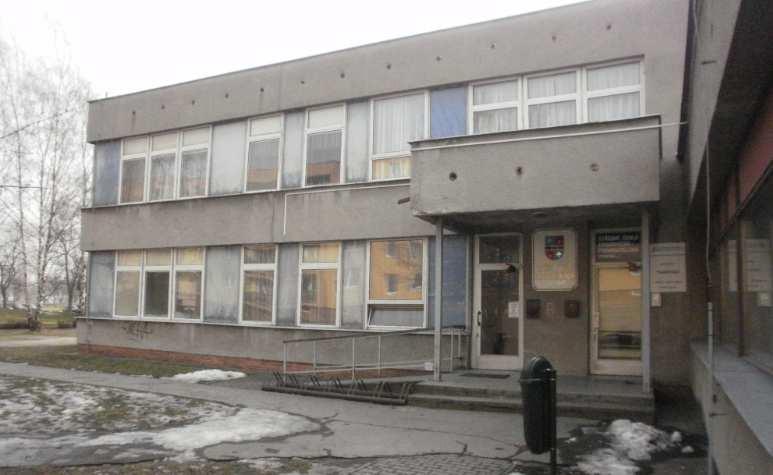 Knižní fond čítal celkem 26 066 dokumentů, z toho byla v tomto roce knihovna obohacena o 809 nových titulů. V knihovně se konalo 34 knihovnických lekcí pro žáky škol.
