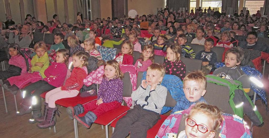 Šťastný nový rok přeje kolektiv MŠ Benátky nad Jizerou Děti se byly podívat na Notíčka V Záložně Z vánoční dílničky s rodiči v Jizerce Městské centrum komplexní péče Advent 2017 v Městském