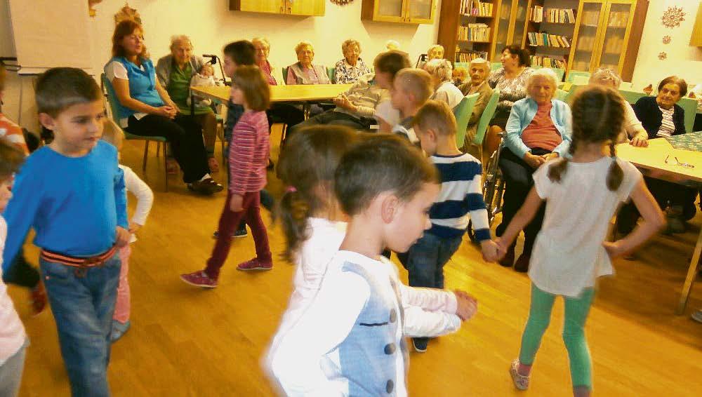 Některá přání byla velmi skromná, například svíčky, některá byla odvážnější, třeba víkendový wellness pobyt u koní s manželkou a některá byla přínosem pro všechny klienty například vystoupení
