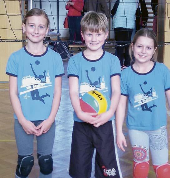 Benátky A ve složení Nela Kocourková a Magda Sluková, pro holky to byl již druhý turnaj v této kategorii, takže je nic nezaskočilo a prvním kolem prošly bez jediné prohry.